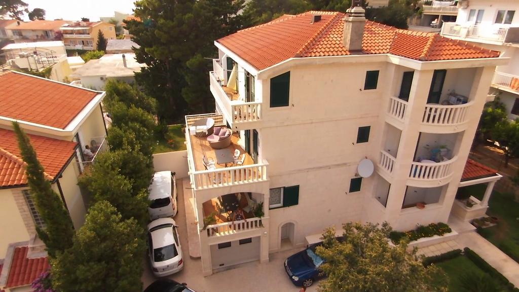 Ana Apartment *