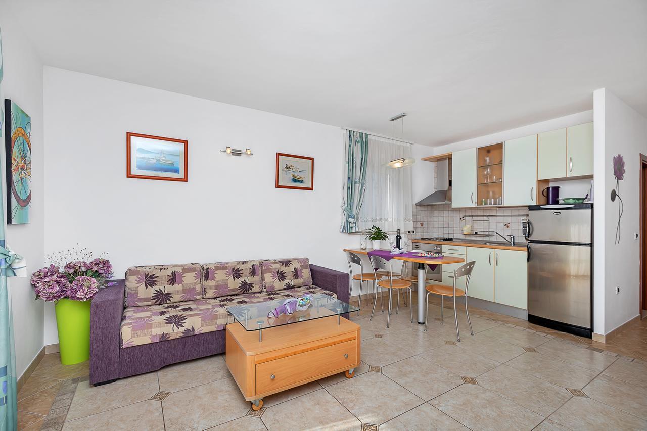 Apartment Ana Baska Voda