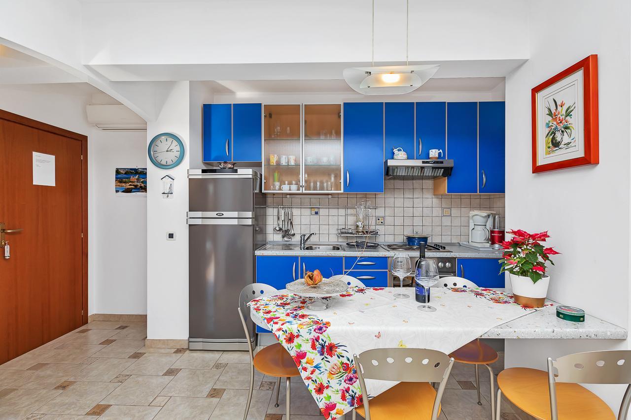Ana Apartment *